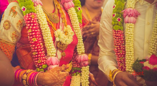 rose petals malai for wedding  petals 10