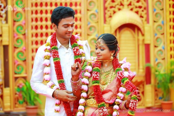 rose petals malai for wedding  petals 2